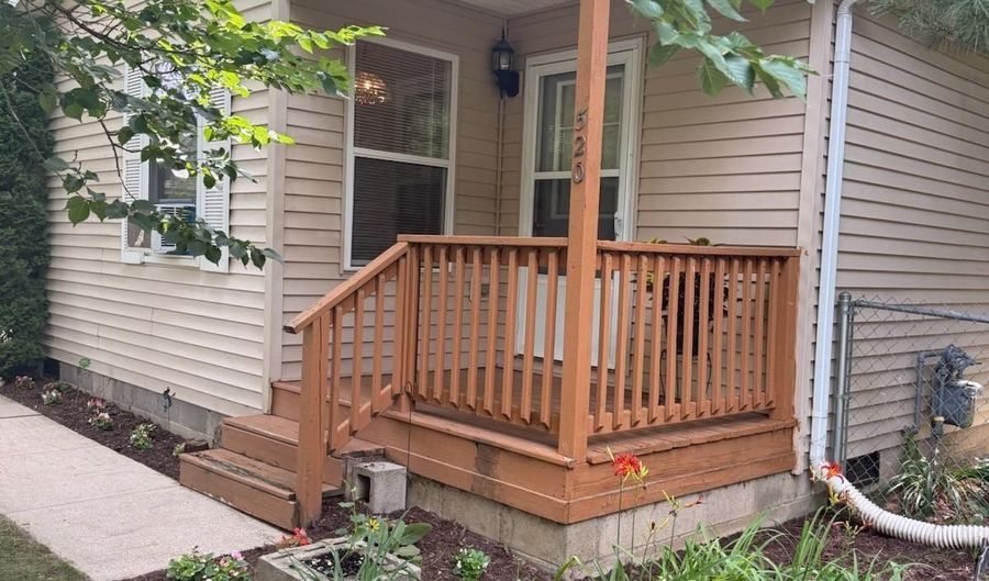 520 Sheldon St, Algonac, MI 48001 - 3 Beds, 1 Bath