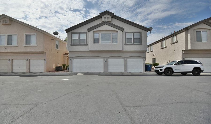 6451 Rusticated Stone Ave 102, Henderson, NV 89011 - 2 Beds, 3 Bath
