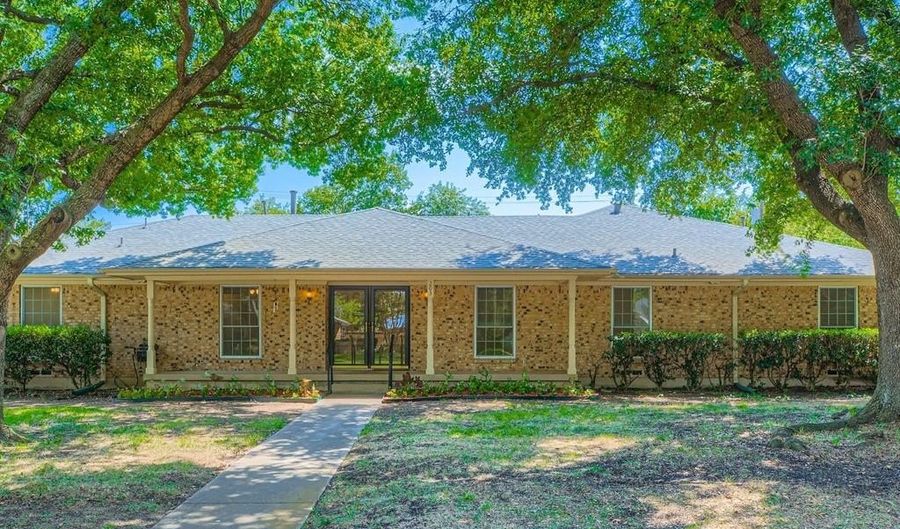 203 Whisenant Dr, Allen, TX 75013 - 4 Beds, 3 Bath