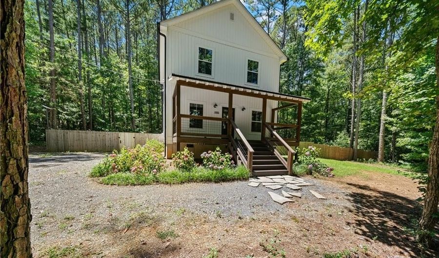 1085 Hall Station Rd NW, Adairsville, GA 30103 - 2 Beds, 2 Bath