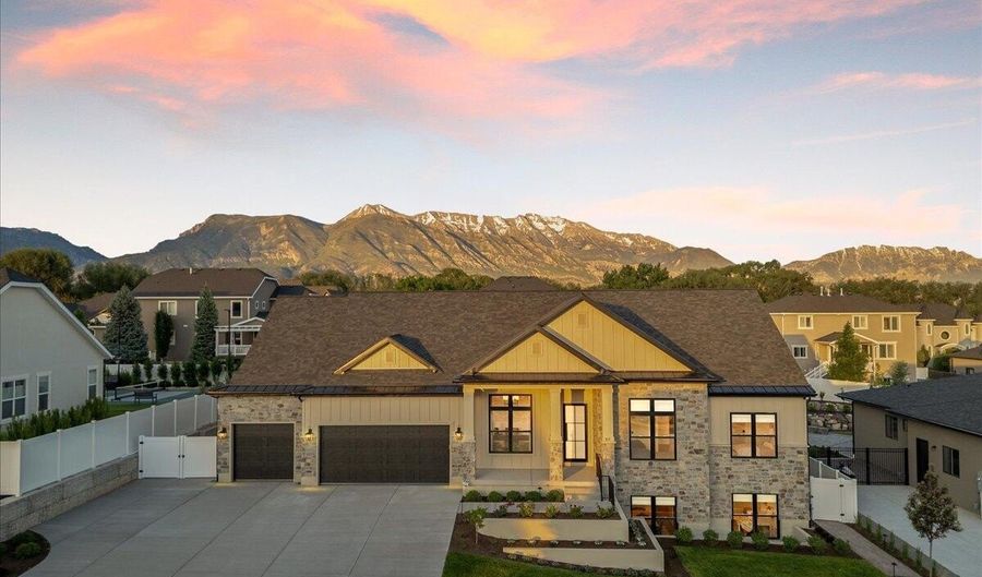 812 N 780 W St, American Fork, UT 84003 - 5 Beds, 4 Bath