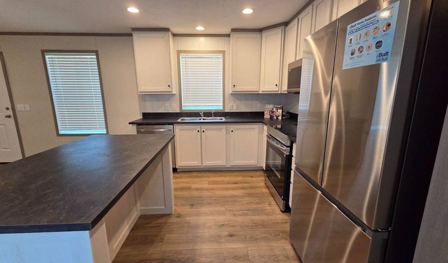 68 Rex Aire Ct, Arnold, MO 63010 - 3 Beds, 2 Bath