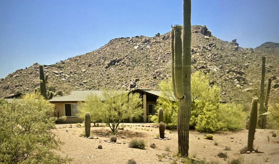 36632 N NEVER MIND Trl, Carefree, AZ 85377 - 3 Beds, 3 Bath