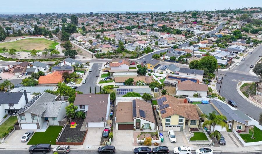 3016 Analiese Way, San Diego, CA 92139 - 3 Beds, 2 Bath