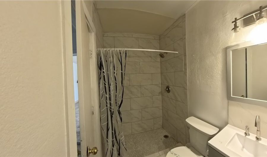 219 7th St S A, Aransas Pass, TX 78336 - 2 Beds, 1 Bath