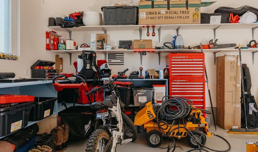 15048 S 2815 W, Bluffdale, UT 84065 - 5 Beds, 6 Bath