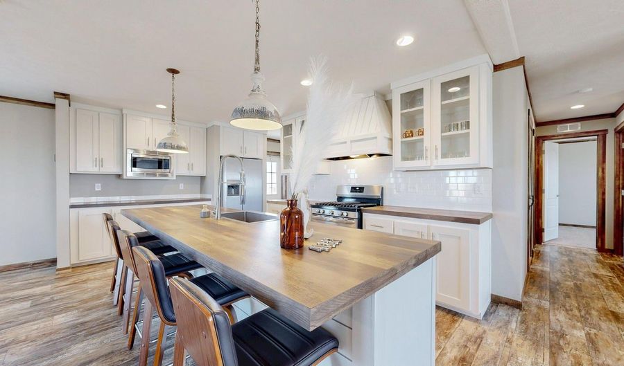 41887 County Road 84, Briggsdale, CO 80611 - 3 Beds, 2 Bath