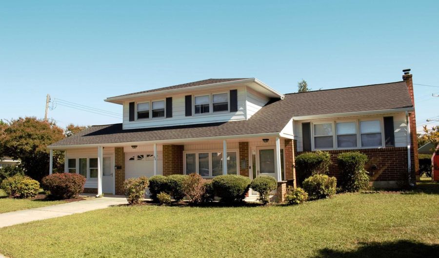 66 SHERWOOD Ct, Dover, DE 19904 - 5 Beds, 3 Bath