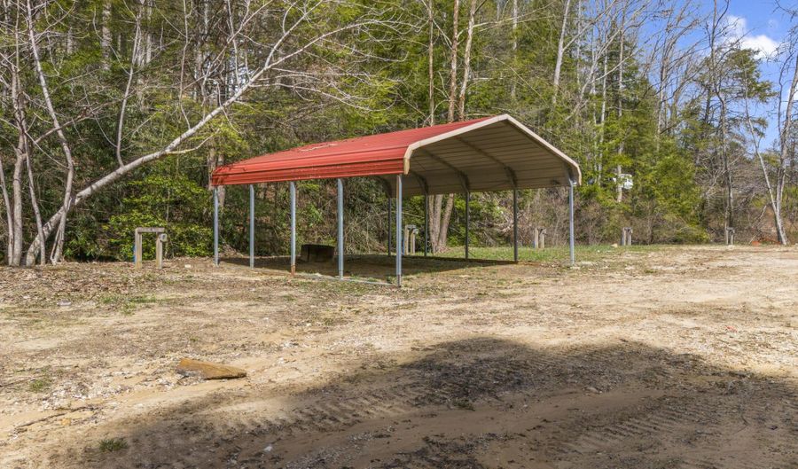 645-1 Right Fork Fixer Rd, Beattyville, KY 41311 - 1 Beds, 1 Bath