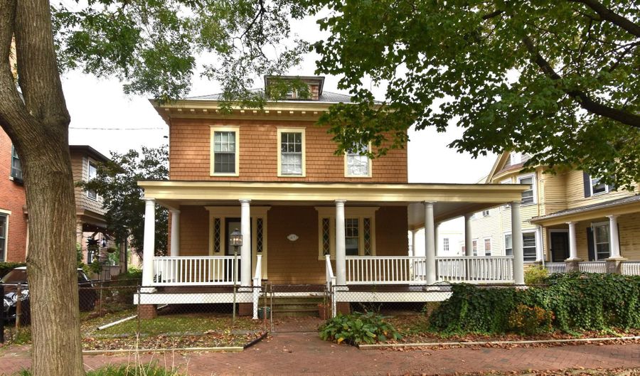 419 LOCUST Ave, Burlington, NJ 08016 - 4 Beds, 1 Bath