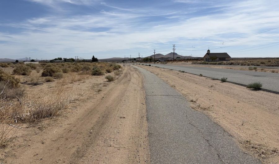 Redwood Boulevard, California City, CA 93505 - 0 Beds, 0 Bath