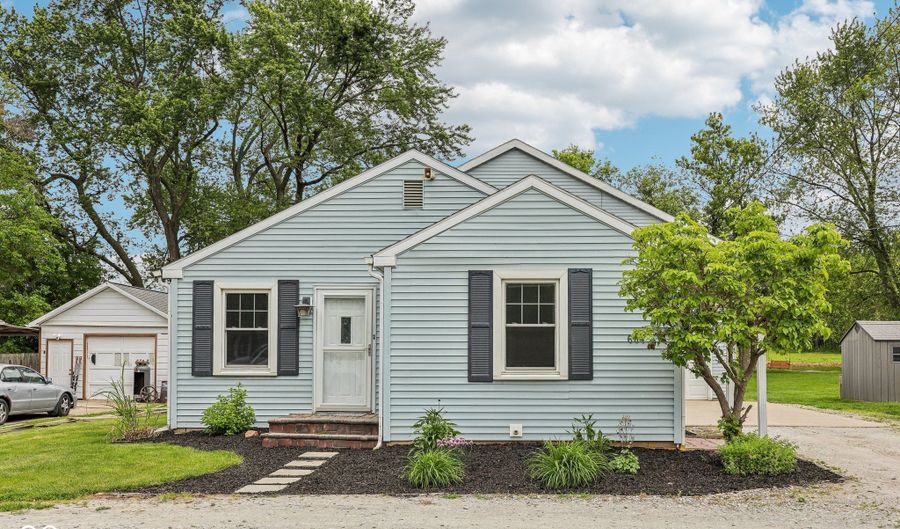 604 Alexandria Pike, Anderson, IN 46012 - 5 Beds, 3 Bath