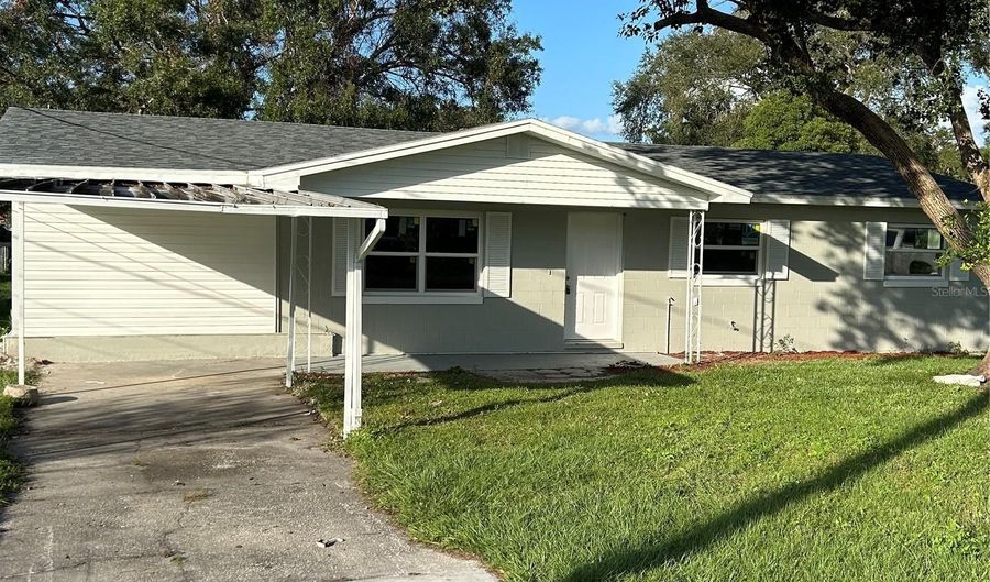 116 BISHOP St, Auburndale, FL 33823 - 3 Beds, 2 Bath