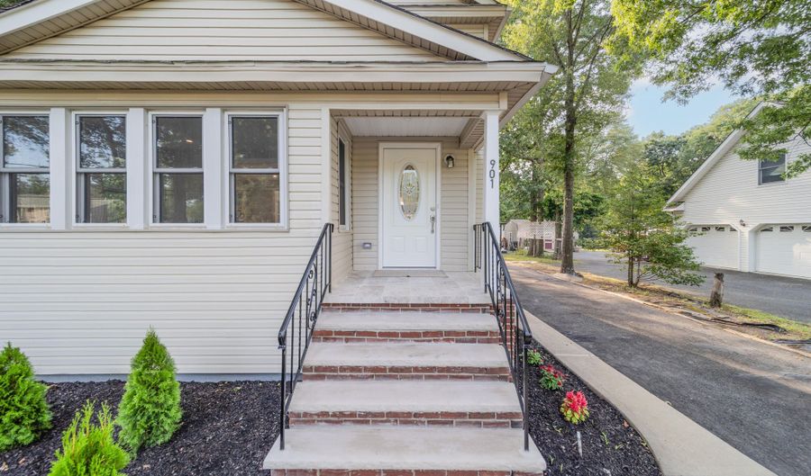 901 Palmer Ave, Holmdel, NJ 07733 - 3 Beds, null Bath