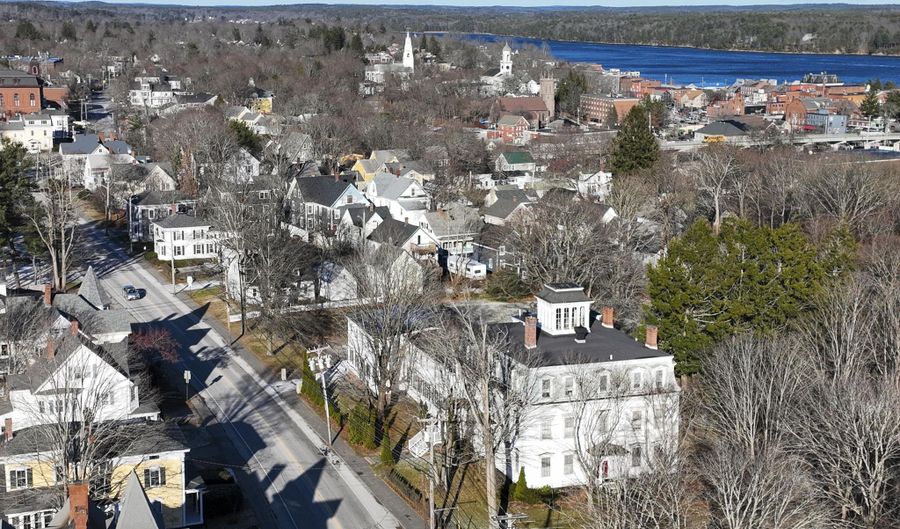 103 South St, Bath, ME 04530 - 12 Beds, 10 Bath