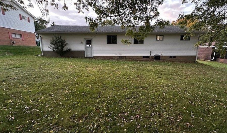 565 W Broadway St, Alliance, OH 44601 - 3 Beds, 1 Bath
