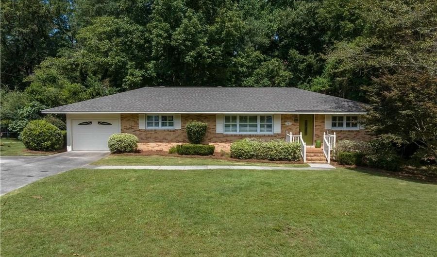 727 BRENDA Ave, Auburn, AL 36830 - 3 Beds, 2 Bath