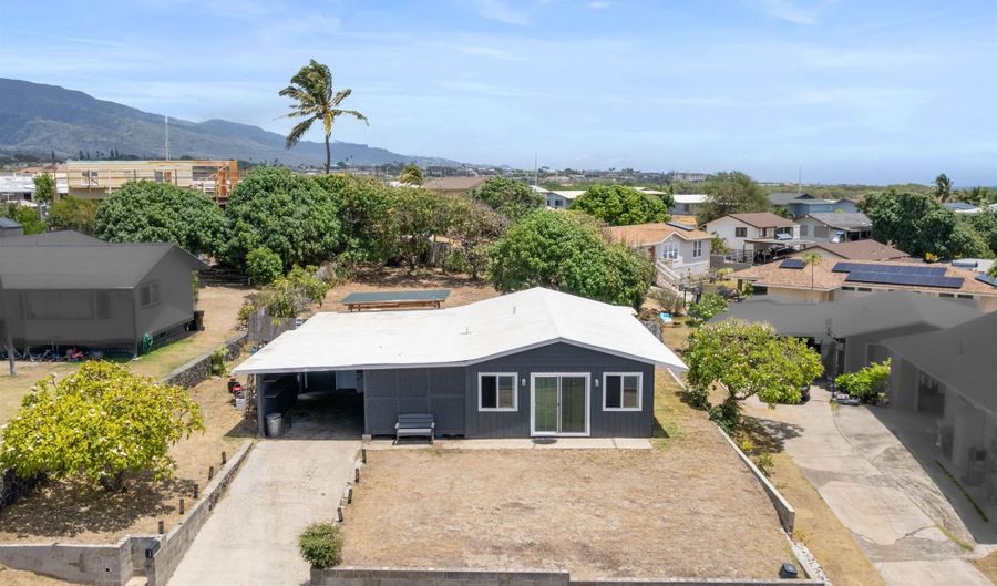 522 Niau St, Kahului, HI 96732 - 4 Beds, 2 Bath