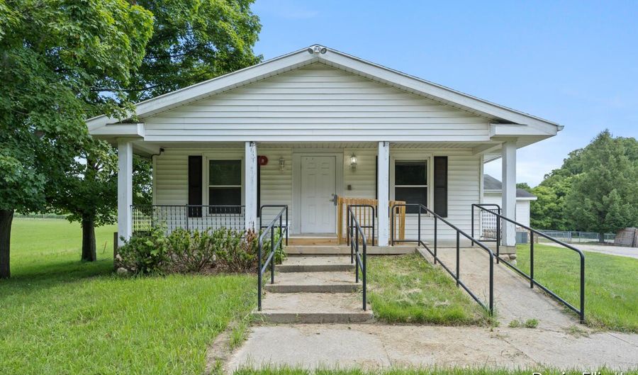 8546 Whitneyville Ave SE, Alto, MI 49302 - 0 Beds, 5 Bath