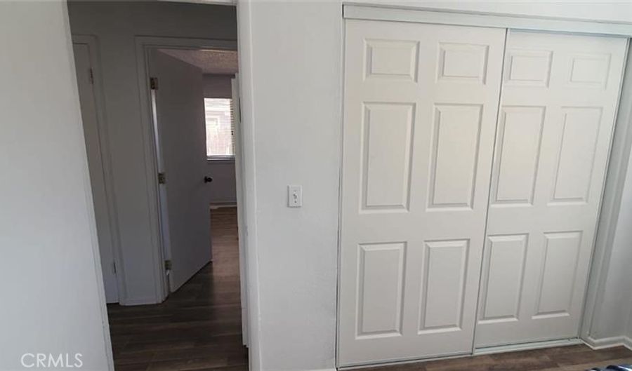 20221 Zuni Rd B, Apple Valley, CA 92307 - 2 Beds, 1 Bath