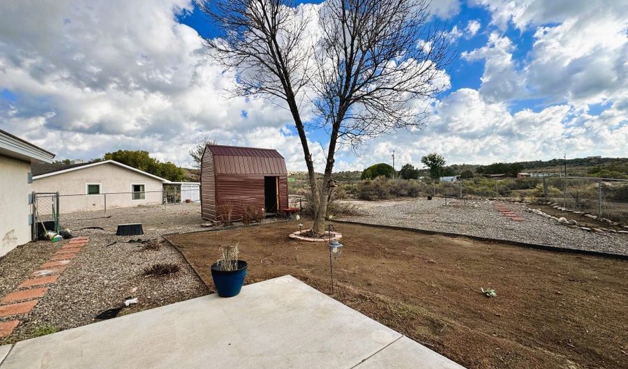 806 SPOTTED WOLF Ave, Aztec, NM 87410 - 3 Beds, 2 Bath