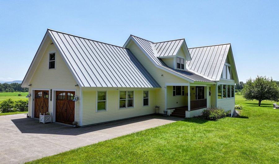 2493 Lake St, Addison, VT 05491 - 3 Beds, 5 Bath