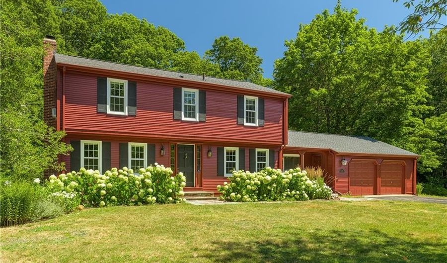 111 Juniper Dr, North Kingstown, RI 02852 - 4 Beds, 3 Bath