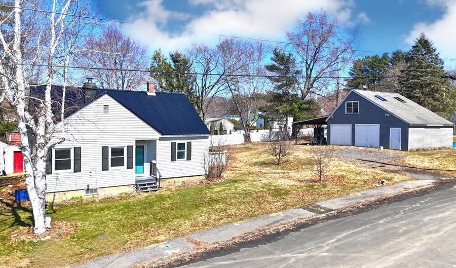 45 Elm Ave, Augusta, ME 04330 - 3 Beds, 2 Bath