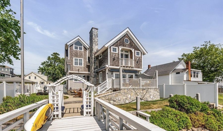 33 Crescent Ave, Beverly, MA 01915 - 4 Beds, 3 Bath