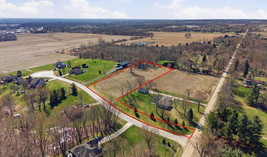 7036 Rea Ln, Almont, MI 48003 - 3 Beds, 3 Bath