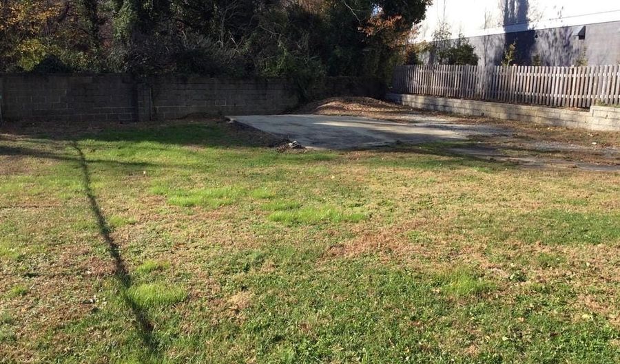 1168 ROMANO Ave B, Bellmawr, NJ 08031 - 1 Beds, 1 Bath