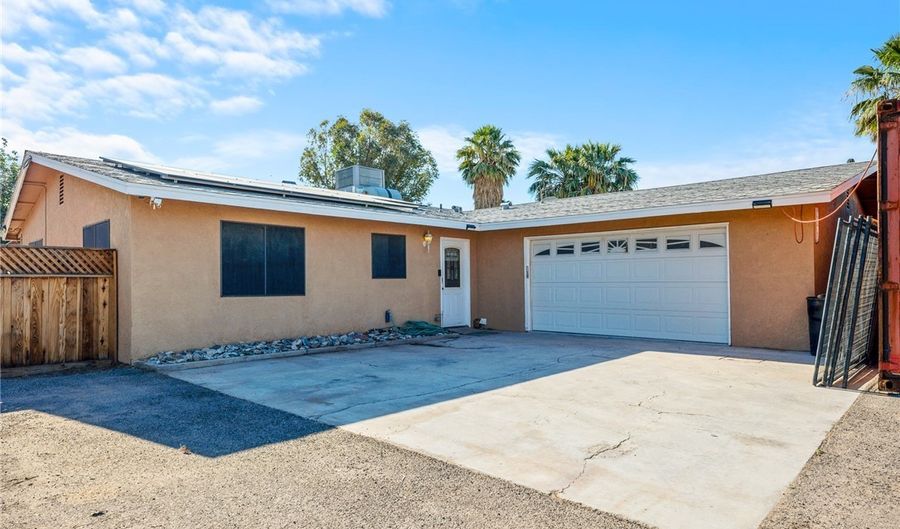8680 S Sycamore St, Mohave Valley, AZ 86440 - 3 Beds, 2 Bath