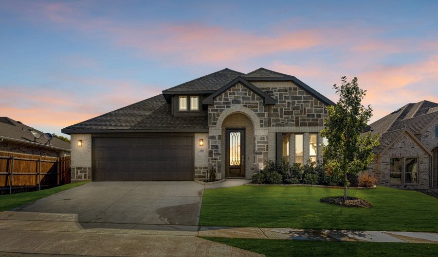 210 Comanche Trl, Alvarado, TX 76009 - 4 Beds, 3 Bath
