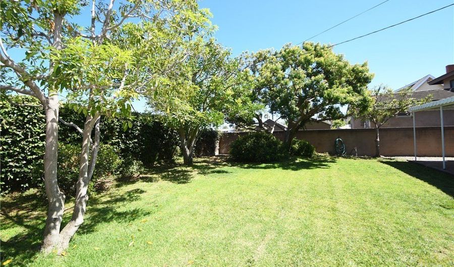 23814 Walnut St, Torrance, CA 90501 - 4 Beds, 2 Bath
