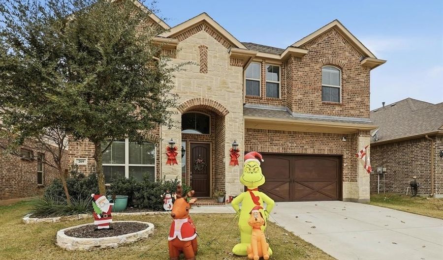 209 Mineral Point Dr, Aledo, TX 76008 - 4 Beds, 4 Bath