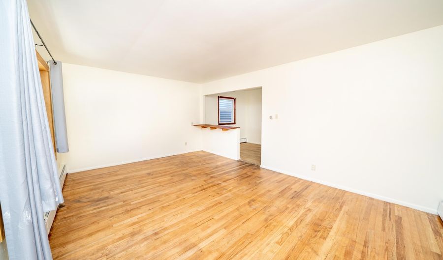 773 AVENUE E 1, Bayonne, NJ 07002 - 3 Beds, 1 Bath