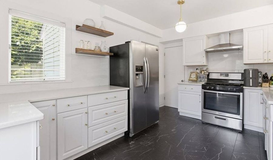 56 Agassiz Ave, Belmont, MA 02478 - 3 Beds, 3 Bath
