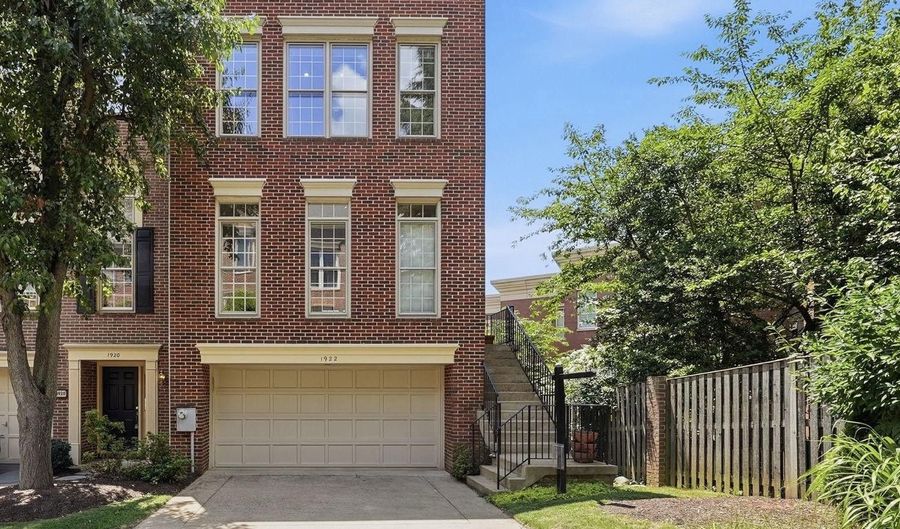 1922 N DANIEL St, Arlington, VA 22201 - 3 Beds, 3 Bath