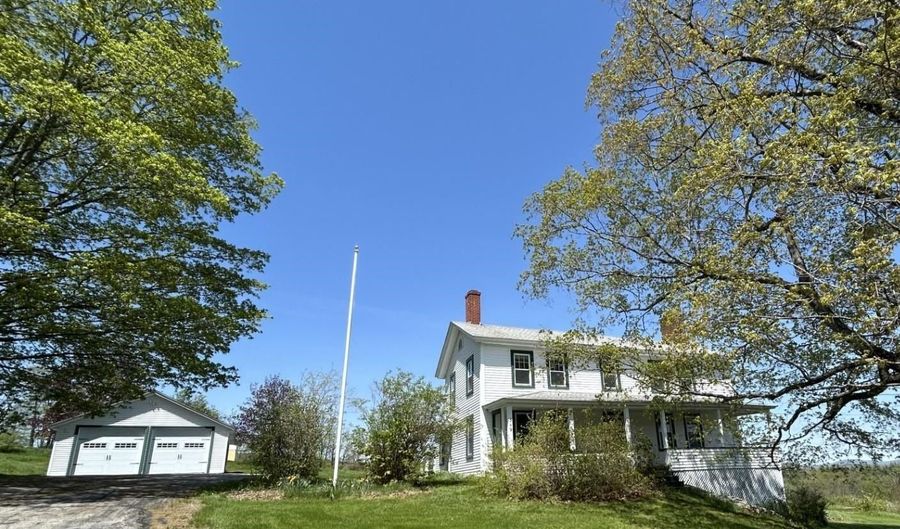 349 Halls Hill Rd, Alton, NH 03809 - 3 Beds, 3 Bath