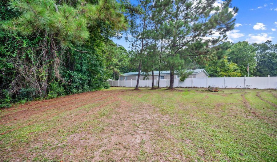 10 Tarra Ct, Beaufort, SC 29906 - 4 Beds, 2 Bath