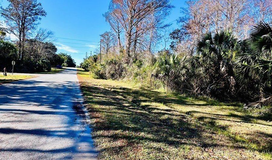 350 Market St, Apalachicola, FL 32320 - 0 Beds, 0 Bath