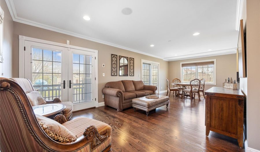 83 Central Ave, Amityville, NY 11701 - 4 Beds, 4 Bath
