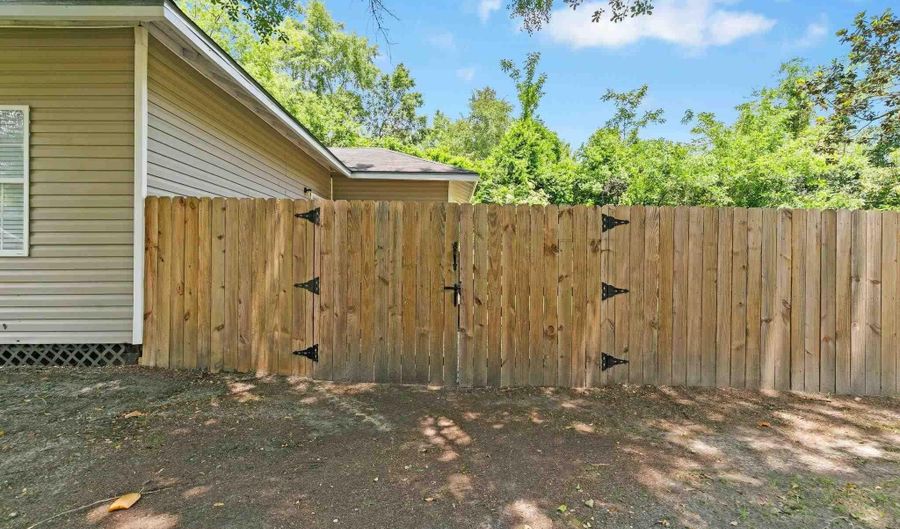 211 S Presley St, Atmore, AL 36502 - 2 Beds, 2 Bath