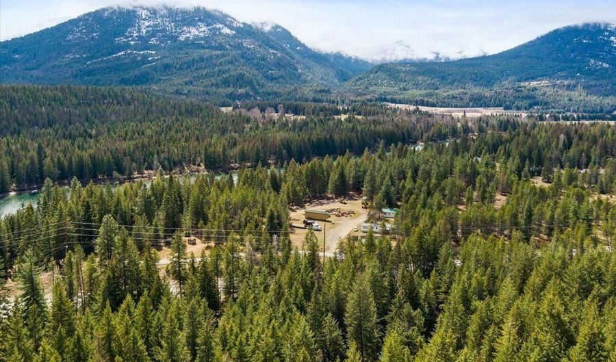 60191 Highway 200, Clark Fork, ID 83811 - 3 Beds, 2 Bath