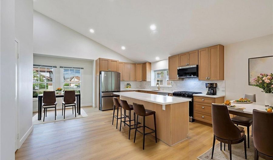 500 S Calle De Casas, Anaheim, CA 92807 - 2 Beds, 2 Bath