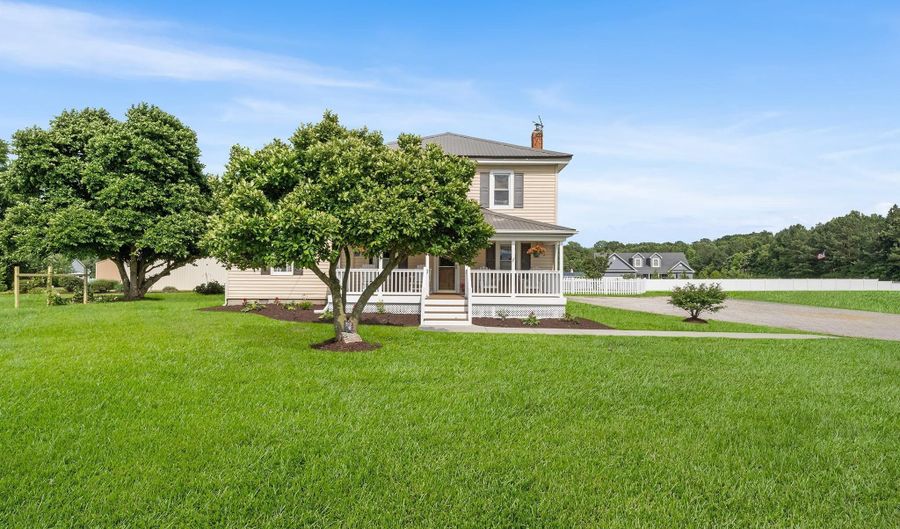 9167 OLD OCEAN CITY Rd, Berlin, MD 21811 - 4 Beds, 2 Bath