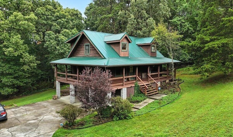 3716 Mountain View Ln, Baneberry, TN 37890 - 3 Beds, 2 Bath