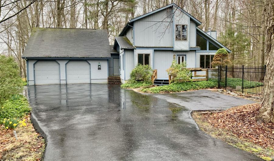 140 Anna Rd, Blakeslee, PA 18610 - 3 Beds, 2 Bath