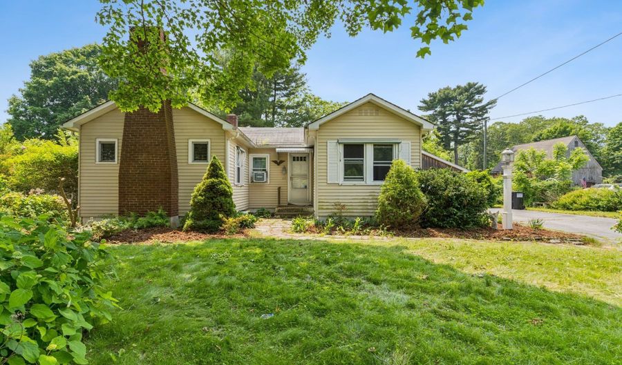 44 Nod Rd, Clinton, CT 06413 - 2 Beds, 1 Bath