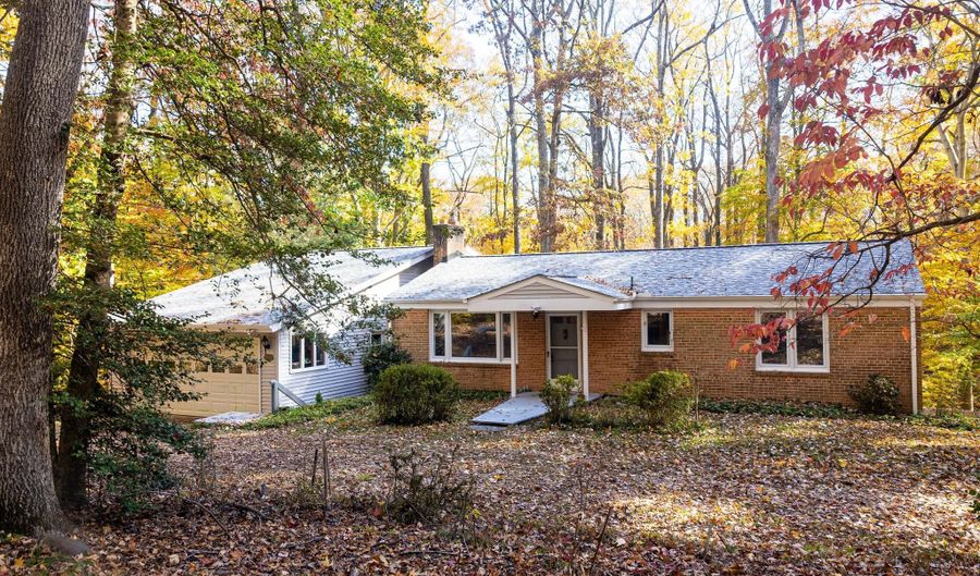 2720 HIDDEN VALLEY Rd, Accokeek, MD 20607 - 4 Beds, 3 Bath